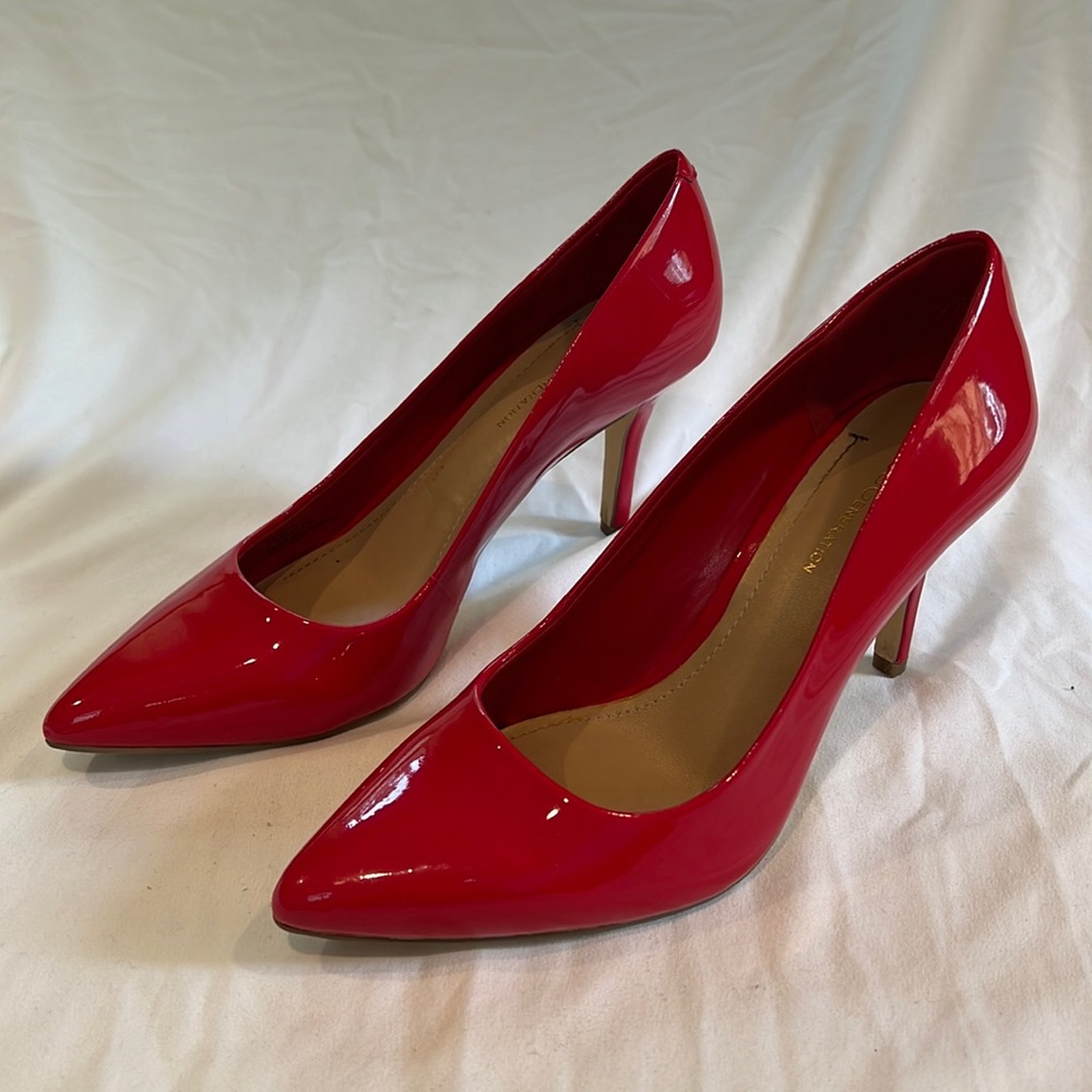 BCBG Red Pointed Heels | Women’s Size 7.5